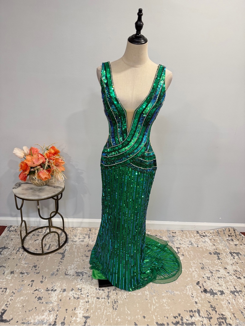 Unbranded Designer Sample Piece Green Sequin Embellished Plunge Evening Gown